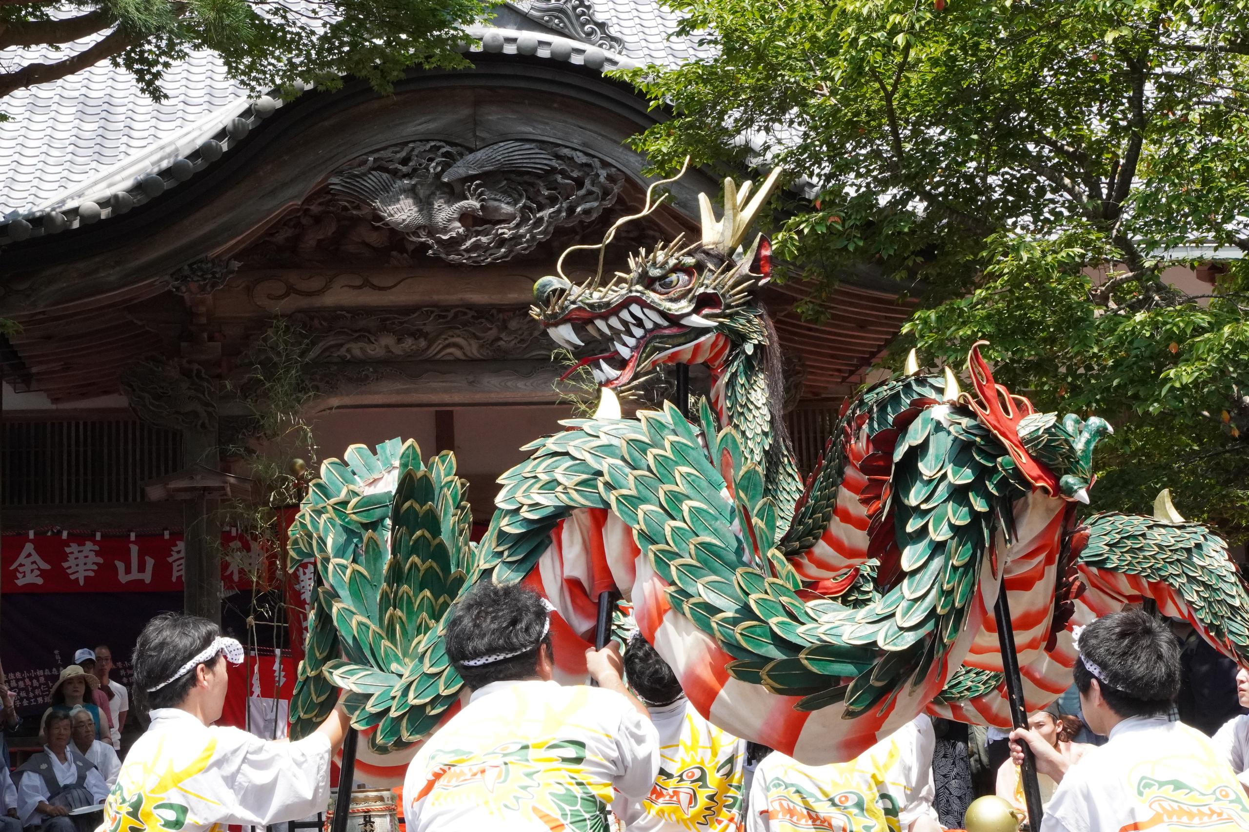 iwafu - 金華山黄金山神社龍神まつり・龍（蛇）踊り奉納｜東北 宮城 