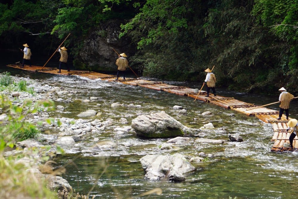 筏流し iwafu - 川登川まつり・筏流し｜四国 愛媛｜日本期間限定文化旅行